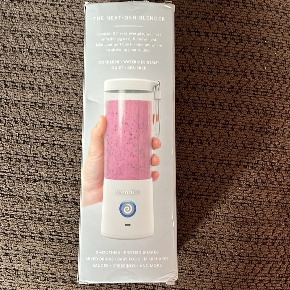 BlendJet 2 Portable Blender White USB-C Rechargeable 16oz w/ Box - Picture 3 of 8